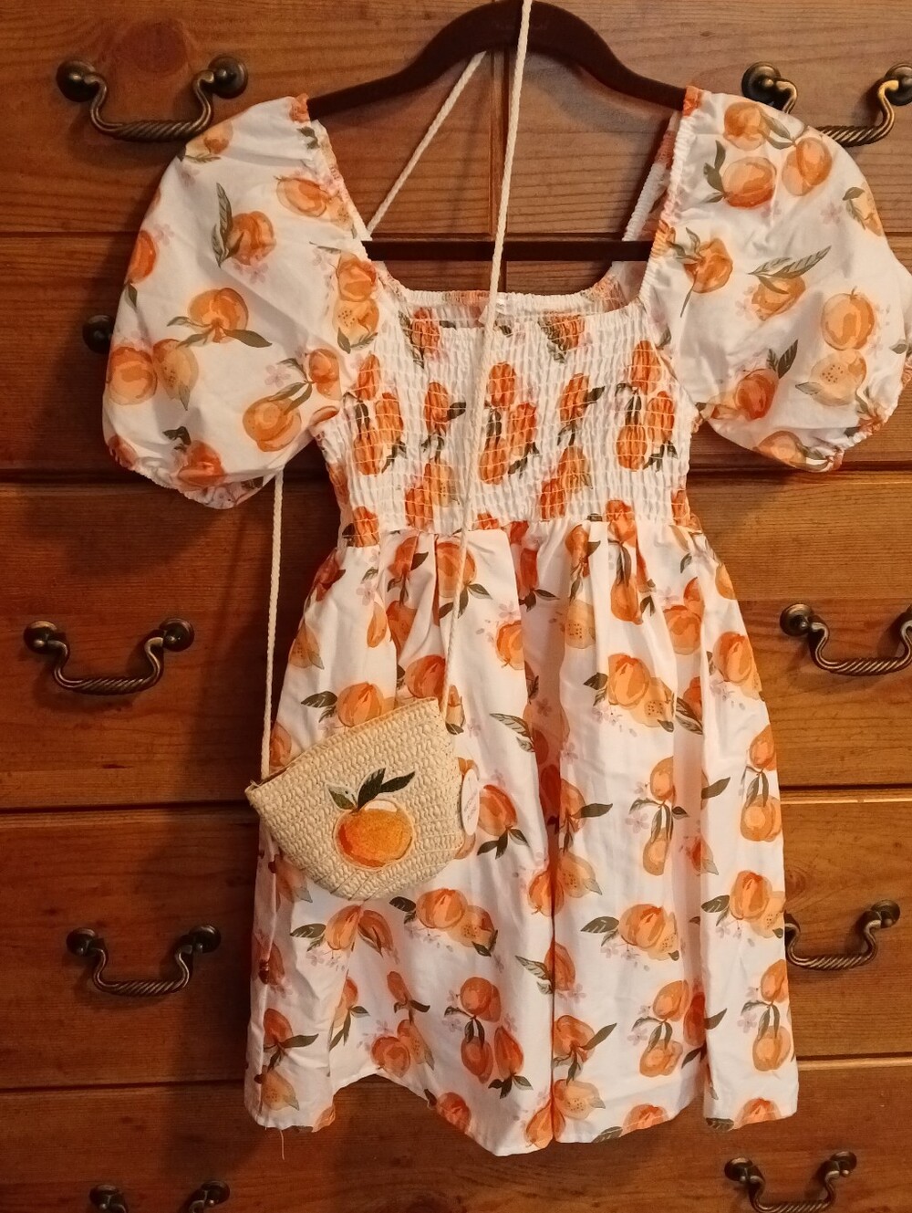 Tahari Smocked Puff-Sleeve Dress With Small Purse -  Peach Pattern /Size:8